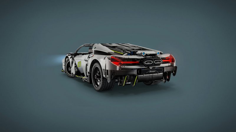 LEGO® Technic 42214 Lamborghini Revuelto