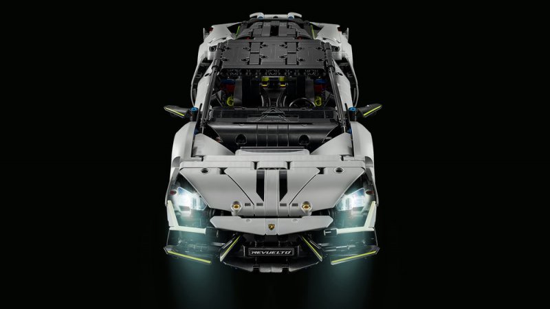 LEGO® Technic 42214 Lamborghini Revuelto