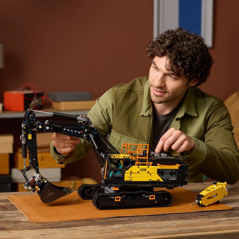 LEGO® Technic 42215 Bagr Volvo EC500 Hybrid