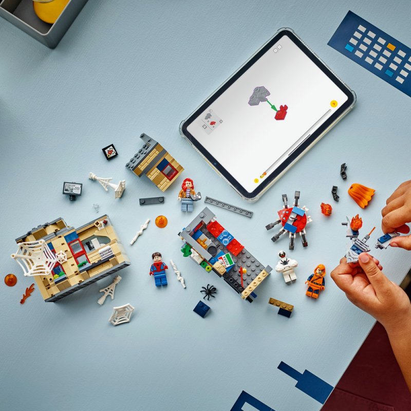LEGO® Super Mario™ 72043 Mario Kart™ – Interaktivní LEGO® Mario™ a Standard Kart