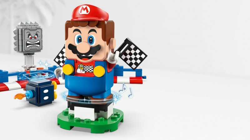 LEGO® Super Mario™ 72043 Mario Kart™ – Interaktivní LEGO® Mario™ a Standard Kart