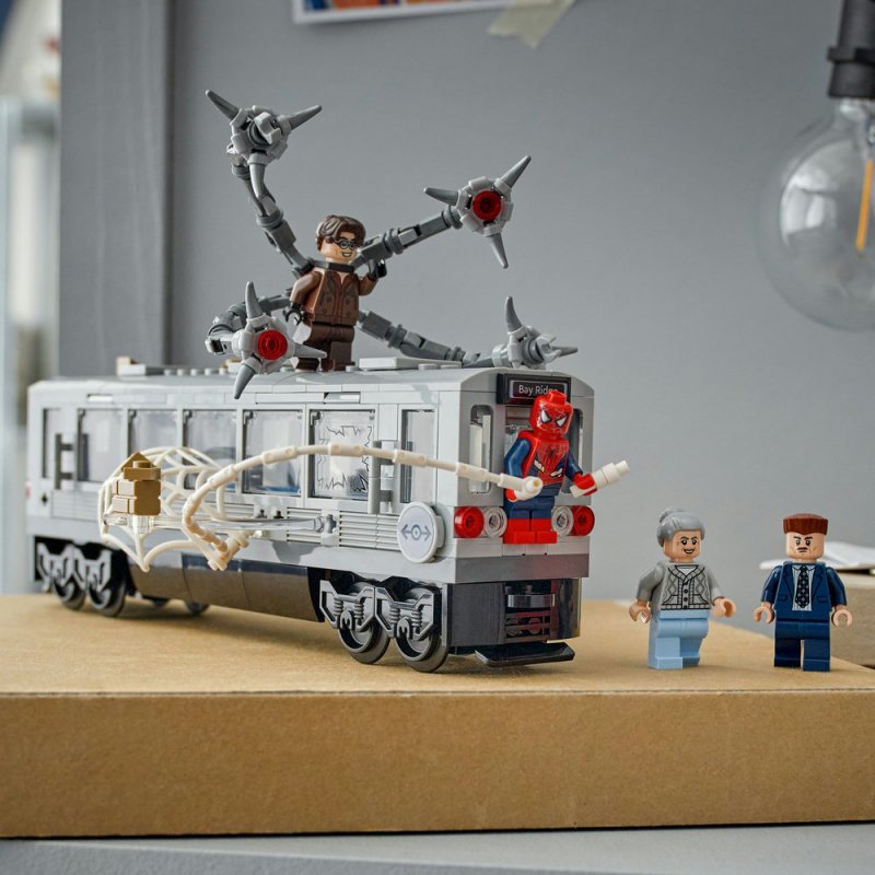 LEGO® ǀ Marvel 76321 Spider-Man vs. Doc Ock: Scéna v metru
