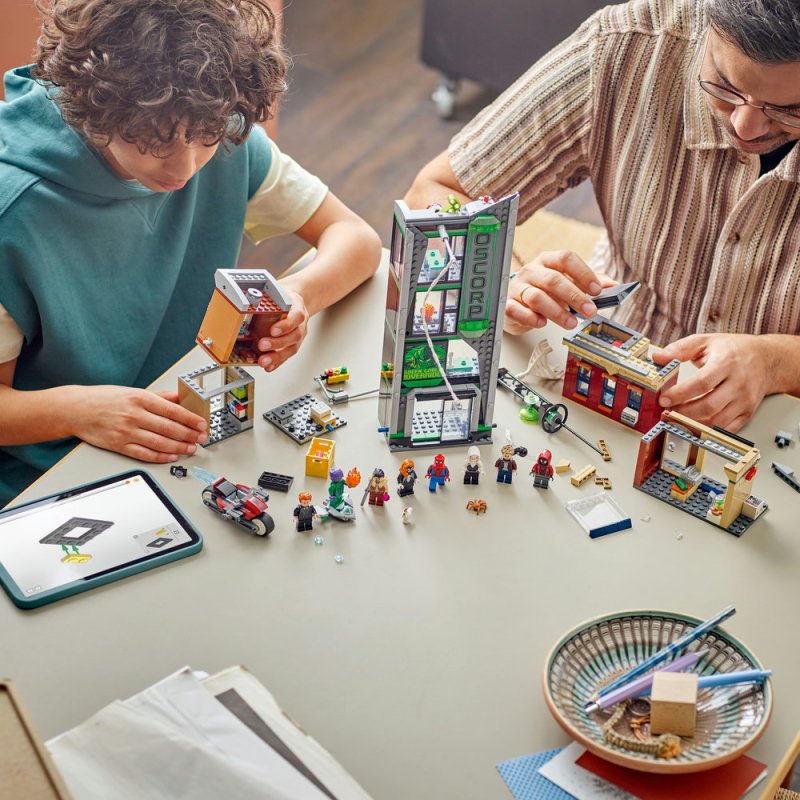 LEGO® ǀ Marvel 76324 Spider-Man vs. Oscorp