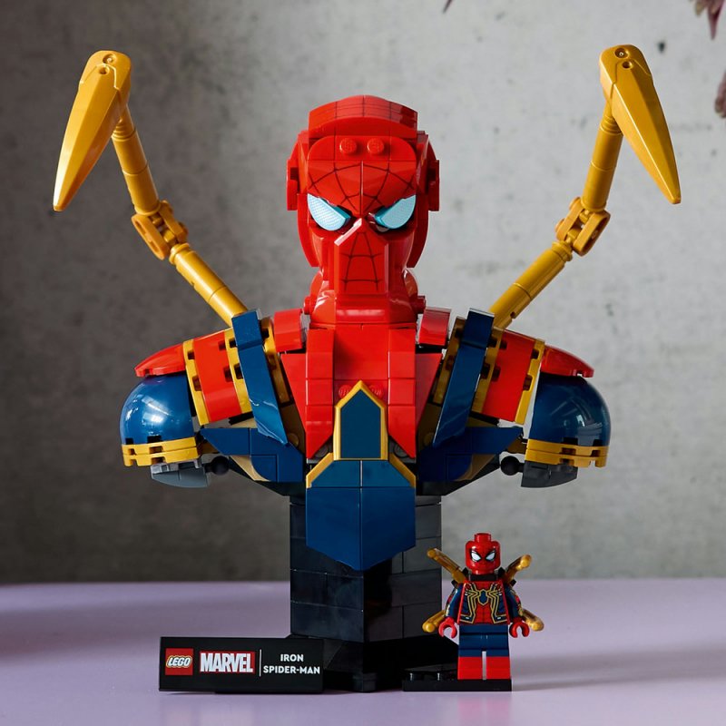 LEGO® ǀ Marvel 76326 Busta Iron Spider-Mana