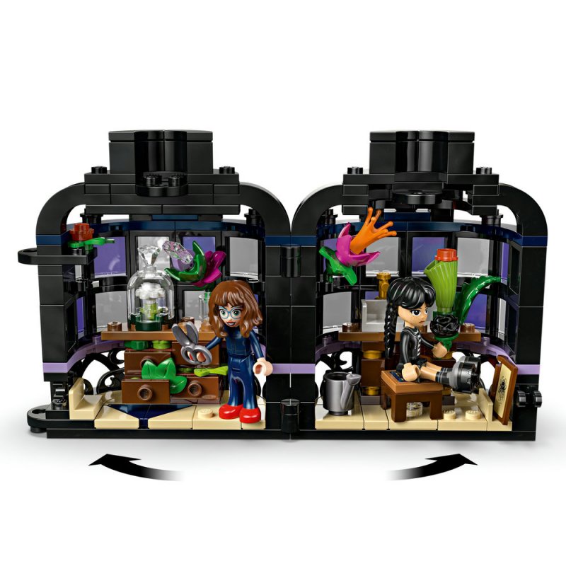 LEGO® Wednesday 76784 Černá jiřina