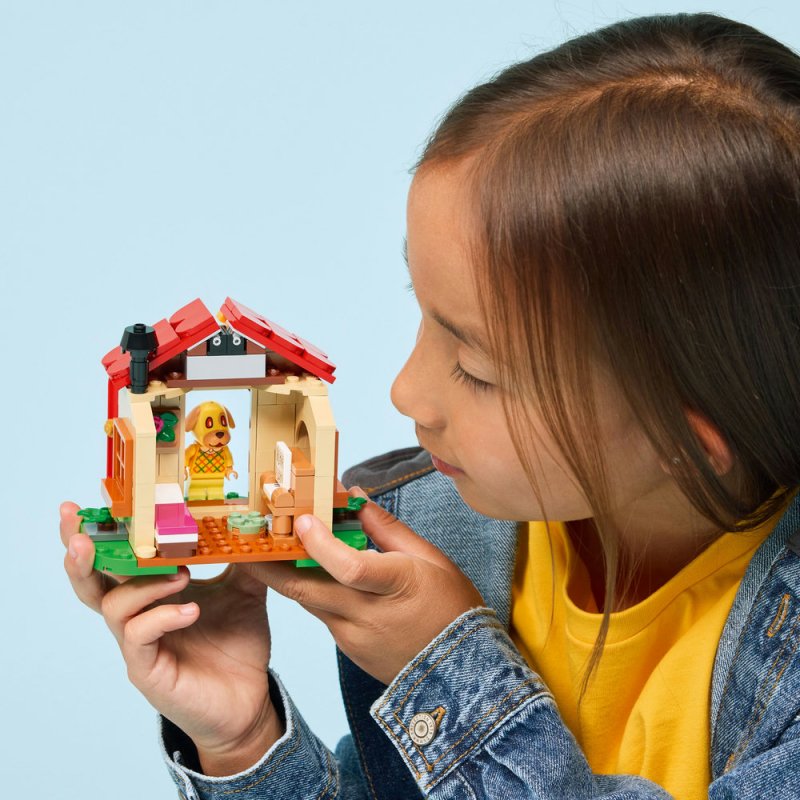 LEGO® Animal Crossing™ 77058 Goldie a její útulný dům