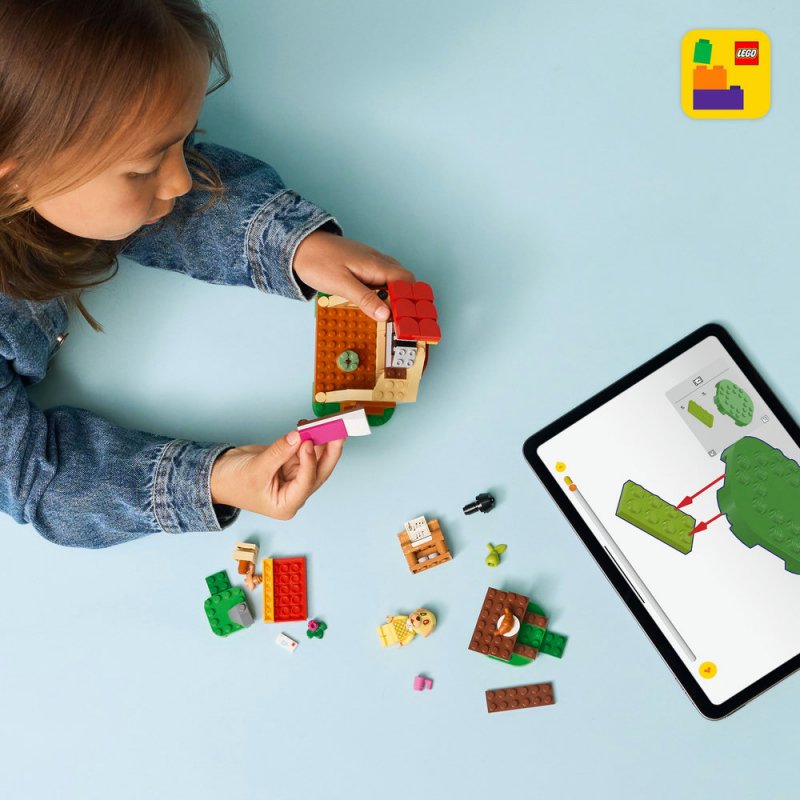 LEGO® Animal Crossing™ 77058 Goldie a její útulný dům