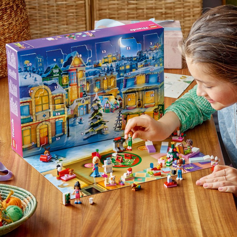 LEGO® Friends 42668 Adventní kalendář 2025
