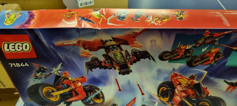 LEGO® NINJAGO® 71844 Bojové vozidlo nindžů - poškozená krabice!!