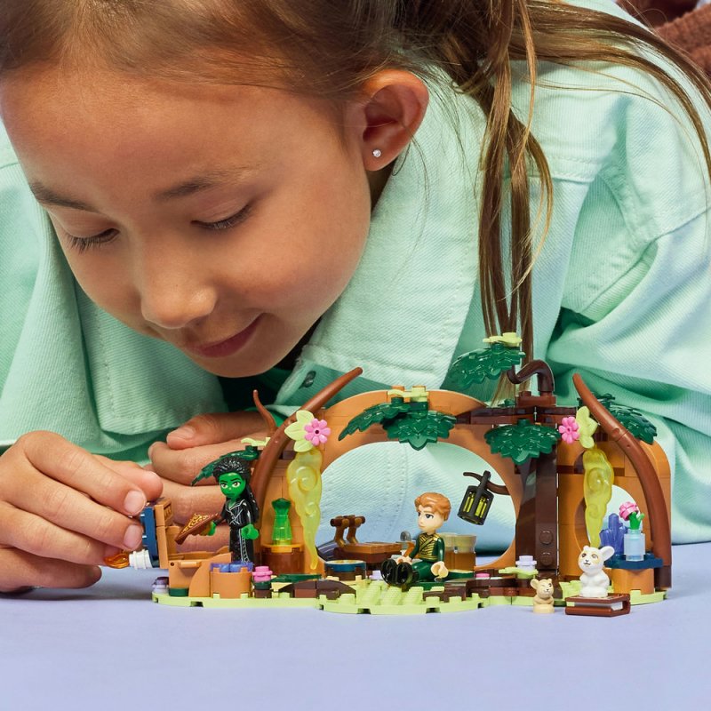 LEGO® Wicked 75687 Elphaba a její úkryt