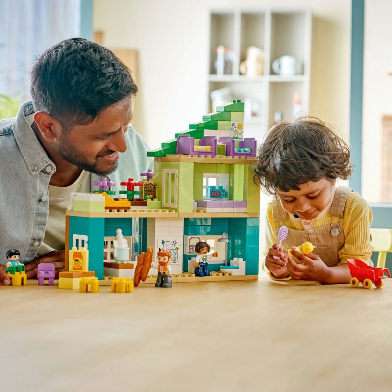 LEGO® DUPLO® 10470 Moderní rodinný dům 3 v 1 s figurkami