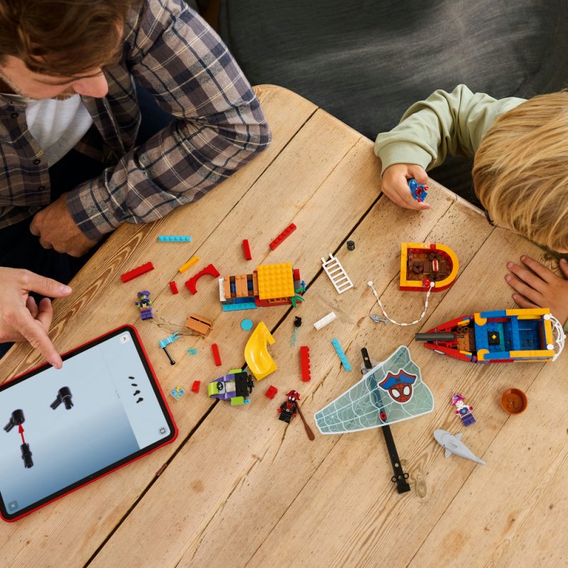 LEGO® ǀ Marvel 11208 Pirátská loď Spideyho týmu