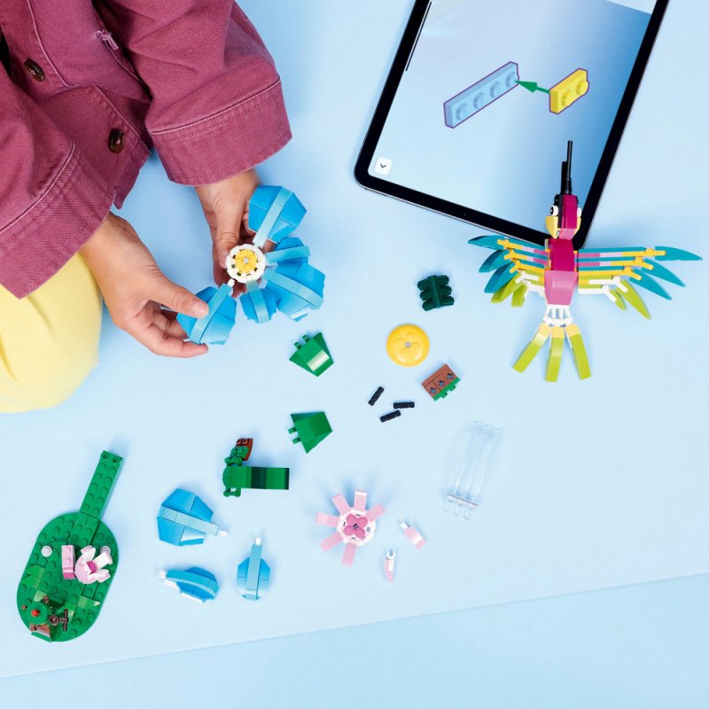 LEGO® Creator 3 v 1 31384 Divoká zvířata: Barevný kolibřík