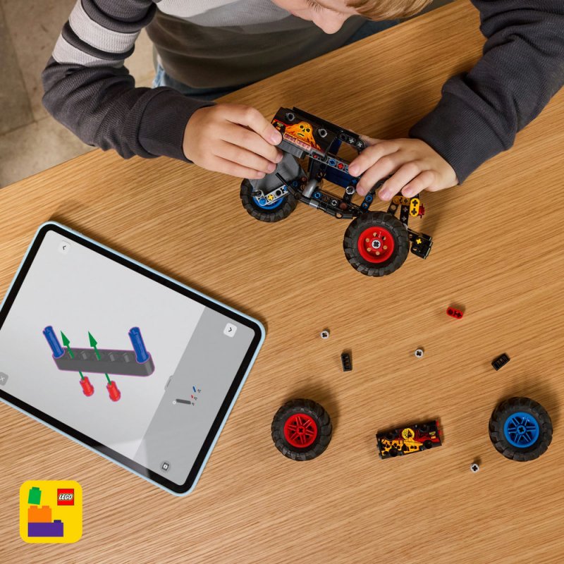 LEGO® Technic 42219 Monster Jam™ Grave Digger™ Oheň a led