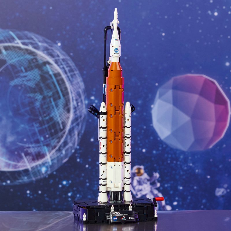 LEGO® Technic 42221 Raketa NASA Artemis Space Launch System