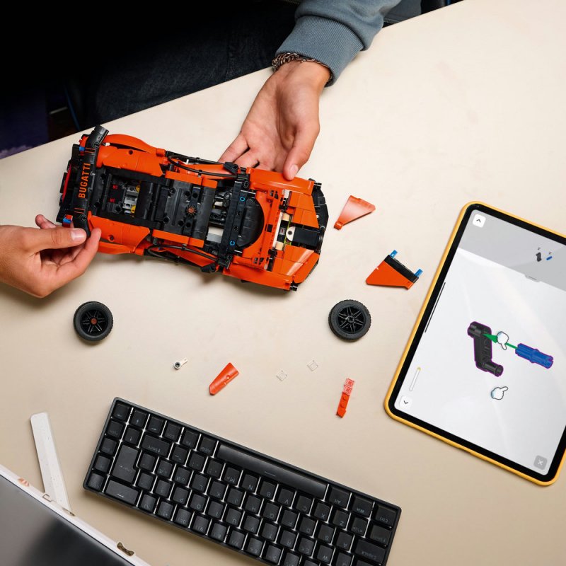 LEGO® Technic 42222 Hyperauto Bugatti Chiron Pur Sport