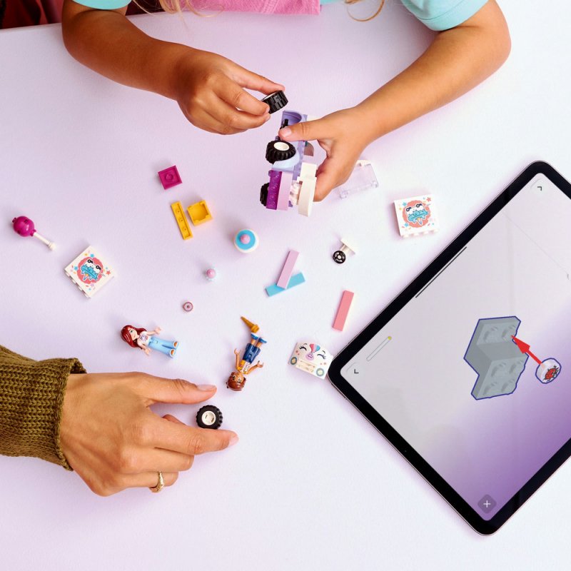 LEGO® Friends 42675 Jednorožčí donáškové auto s dortem