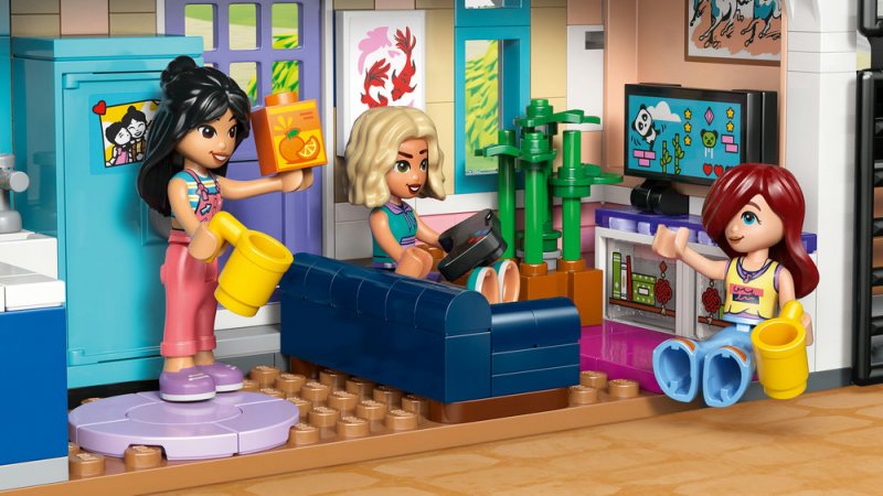 LEGO® Friends 42687 Liann a její rodinný dům