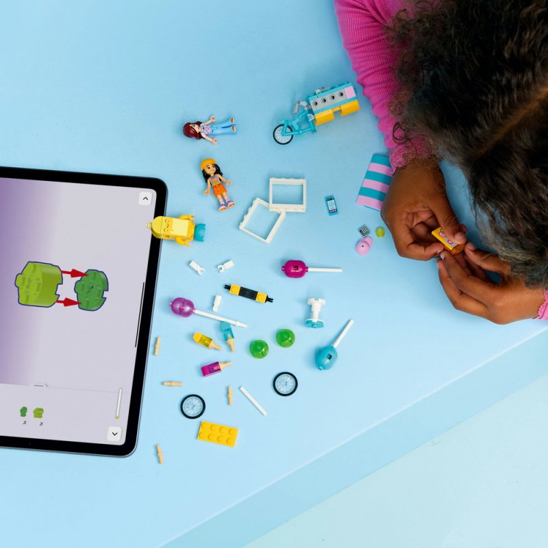 LEGO® Friends 42692 Stánek se zmrzlinou a balónky