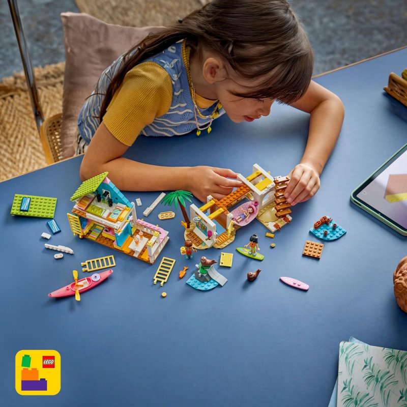 LEGO® Friends 42699 Plážový dům s tuleni