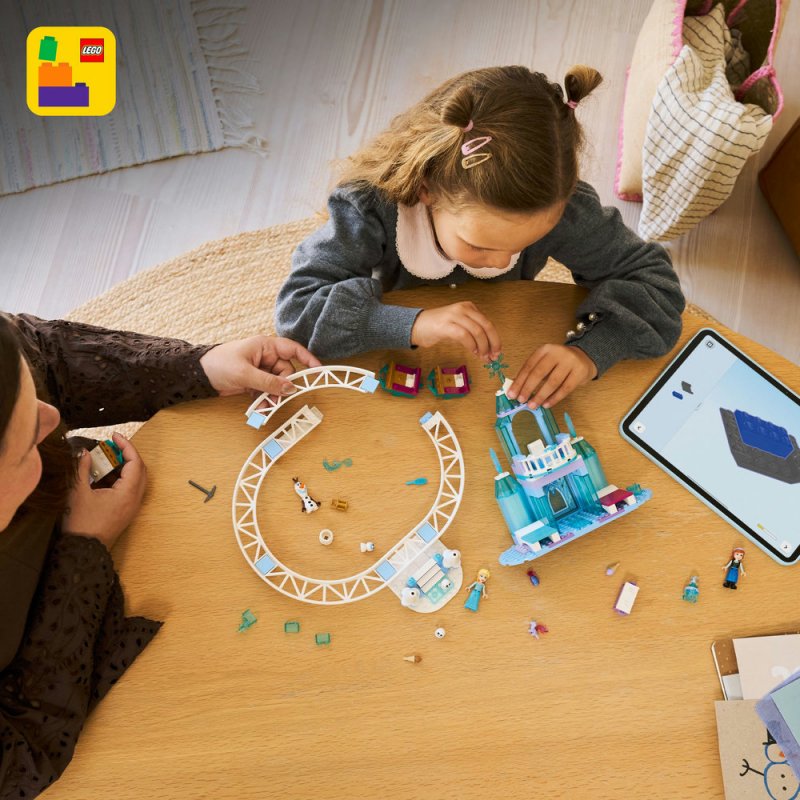 LEGO® │ Disney Princess 43281 Elsin ledový palác a jízda na sněhu