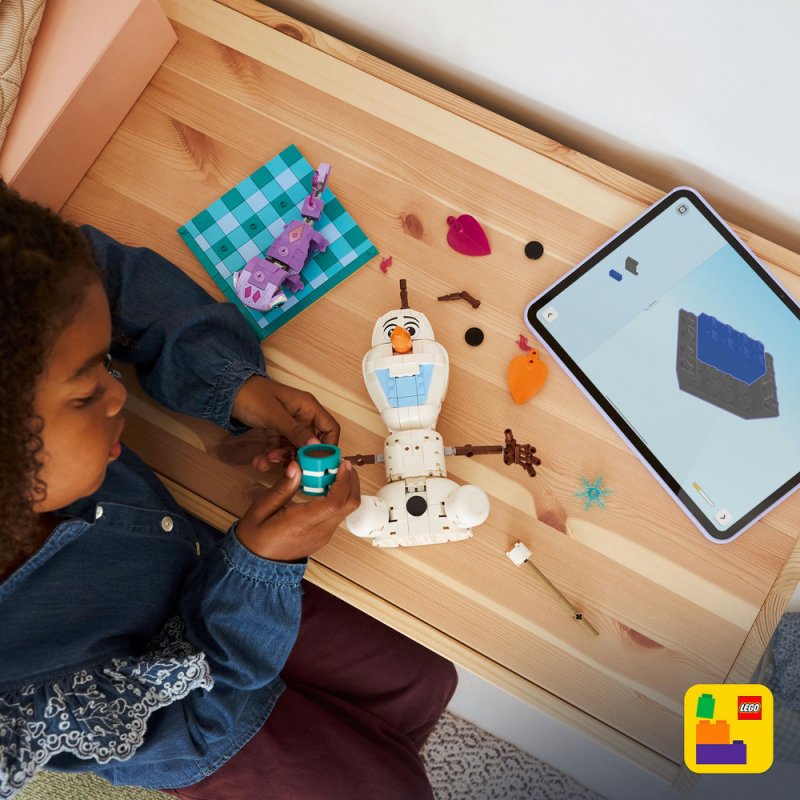 LEGO® │ Disney Princess 43287 Olaf a Bruni na zábavném pikniku