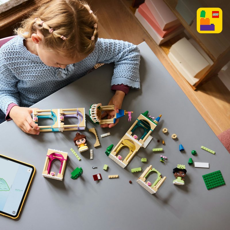 LEGO® │ Disney Princess 43291 Mini Bella a Tiana s hradem