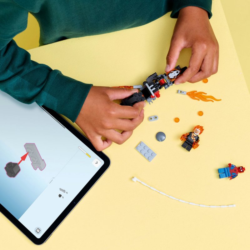 LEGO® ǀ Marvel 76335 Spider-Man vs. Ghost Rider na motorce