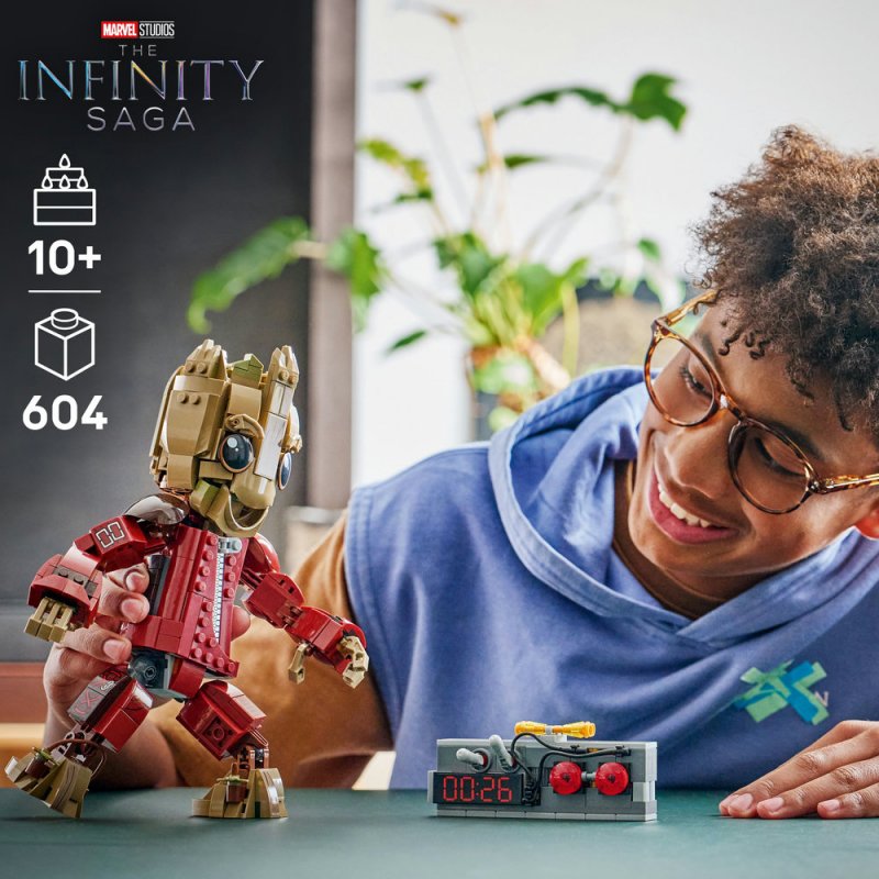 LEGO® ǀ Marvel 76341 Groot v kombinéze Plenitelů