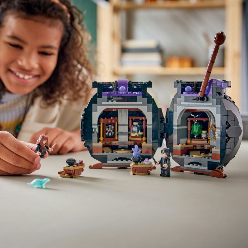 LEGO® Harry Potter™ 76464 Kotlík: Tajná učebna lektvarů