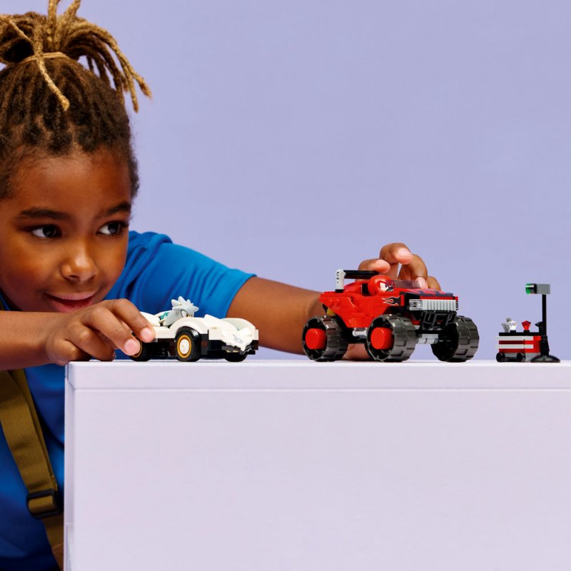 LEGO® Sonic the Hedgehog™ 77118 Silver a jeho auto vs. Knuckles a jeho monster truck