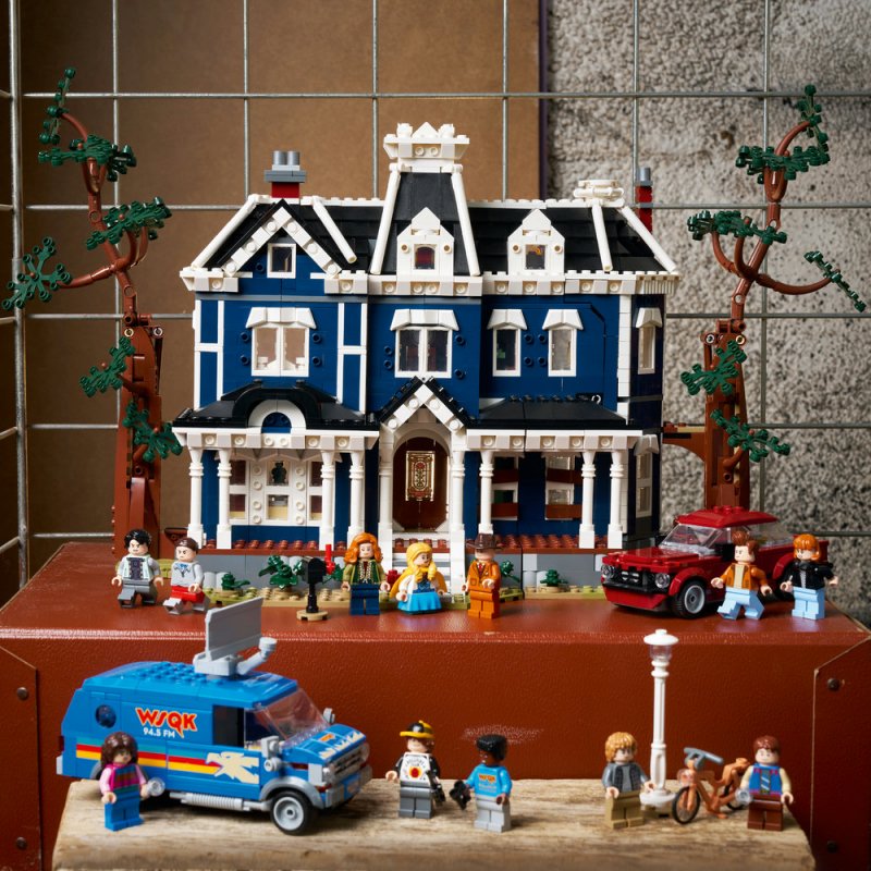 LEGO® Icons 11370 Stranger Things: Dům Creelových