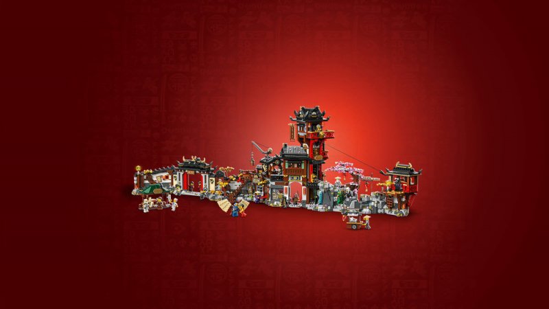 LEGO® NINJAGO® 71861 Staré město: 15 let NINJAGO