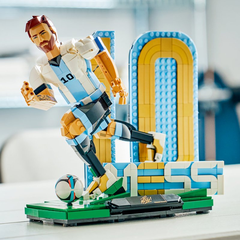 LEGO® Editions 43015 Lionel Messi – Fotbalová legenda