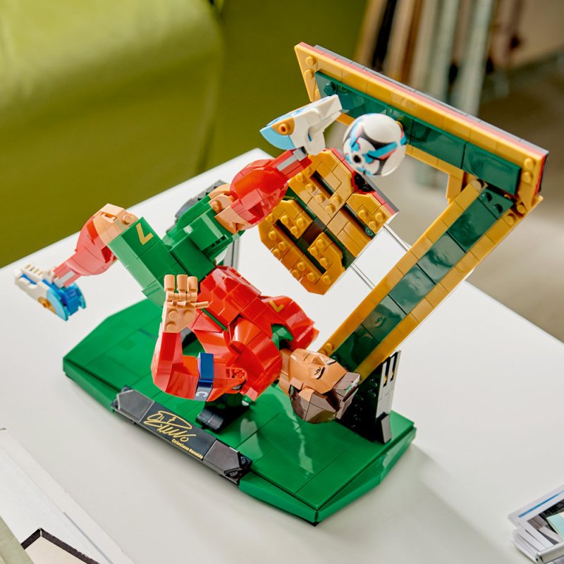 LEGO® Editions 43016 Cristiano Ronaldo – Fotbalová legenda