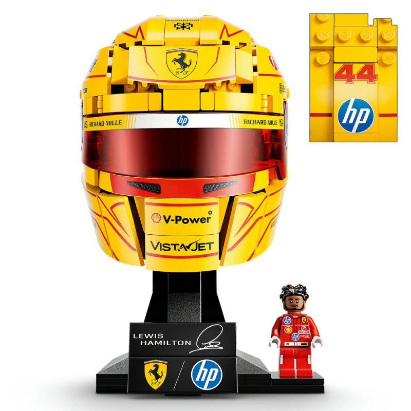 LEGO® Editions 43022 Helma Lewis Hamilton ze Scuderia Ferrari HP