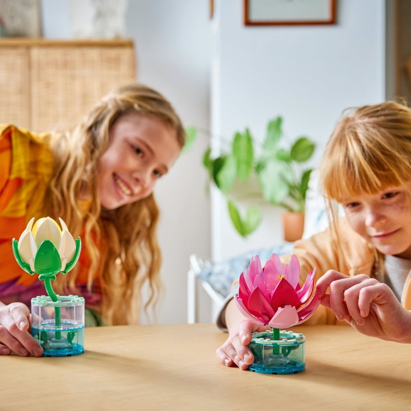 LEGO® Botanicals 11511 Lekníny