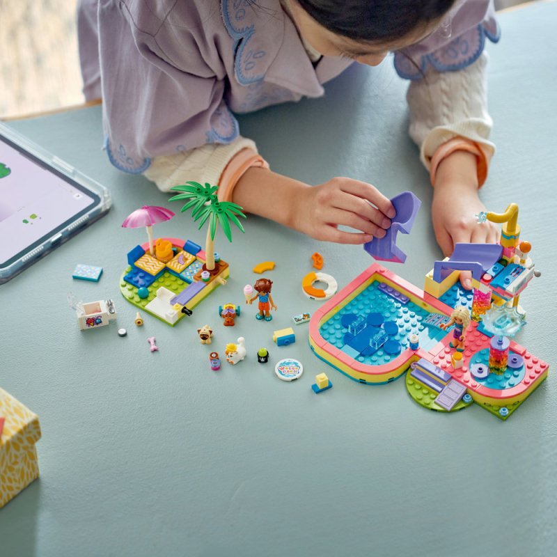 LEGO® Friends 42676 Zábavný den v aquaparku