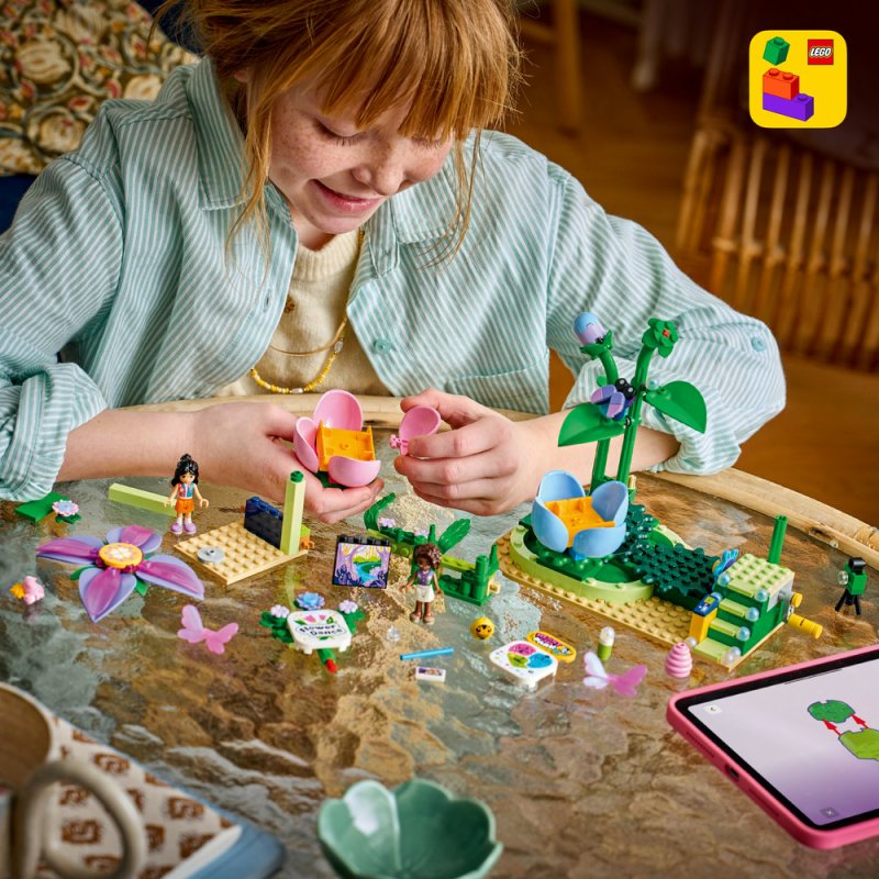 LEGO® Friends 42702 Květinový kolotoč s vílami