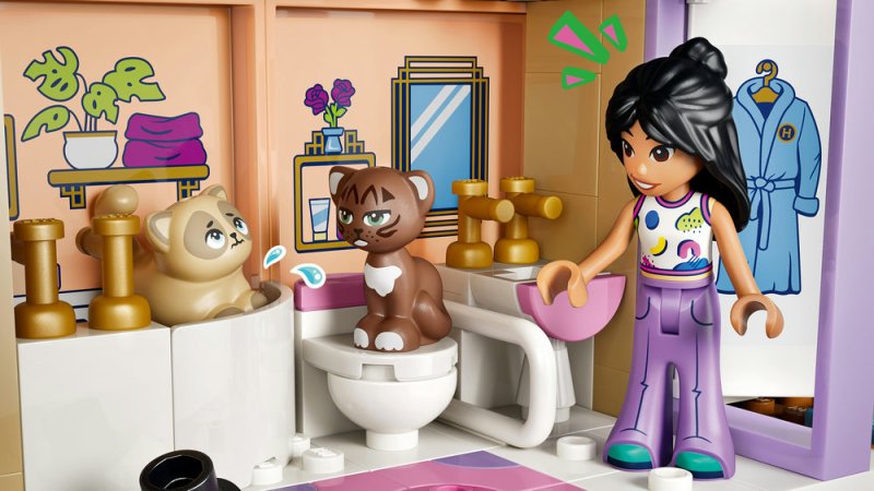 LEGO® Friends 42704 Grand Hotel v městečku Heartlake