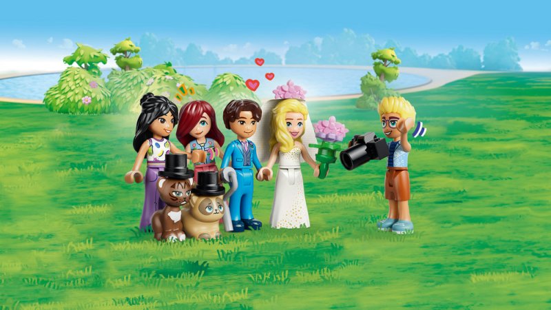 LEGO® Friends 42704 Grand Hotel v městečku Heartlake