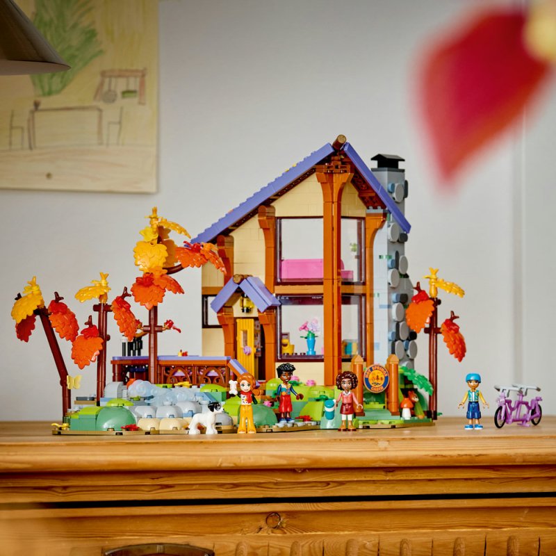 LEGO® Friends 42705 Útulná chata v podzimním lese