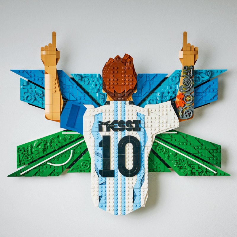 LEGO® Editions 43018 Lionel Messi – Okamžik vítězství