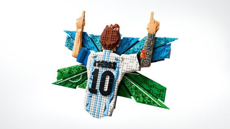 LEGO® Editions 43018 Lionel Messi – Okamžik vítězství