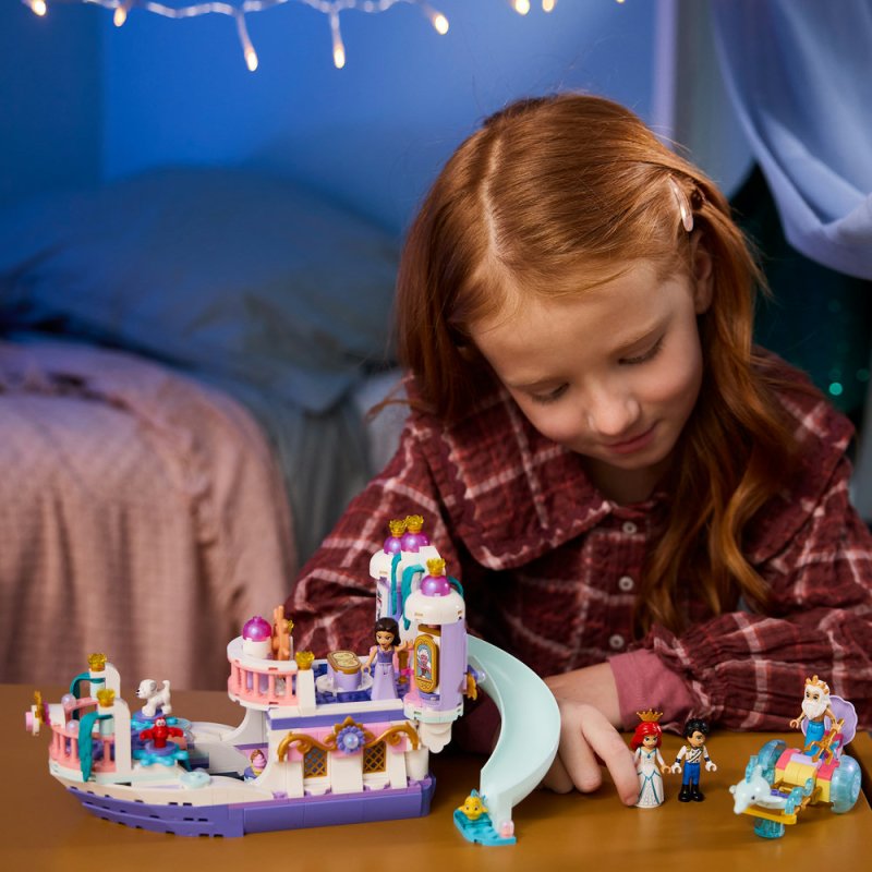 LEGO® │ Disney 43299 Arielina loď a královská svatba