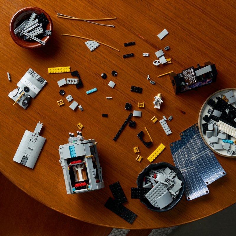LEGO® Icons 11382 Hubbleův vesmírný dalekohled