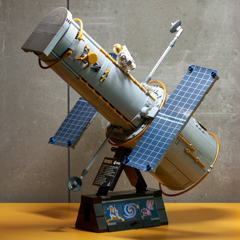 LEGO® Icons 11382 Hubbleův vesmírný dalekohled