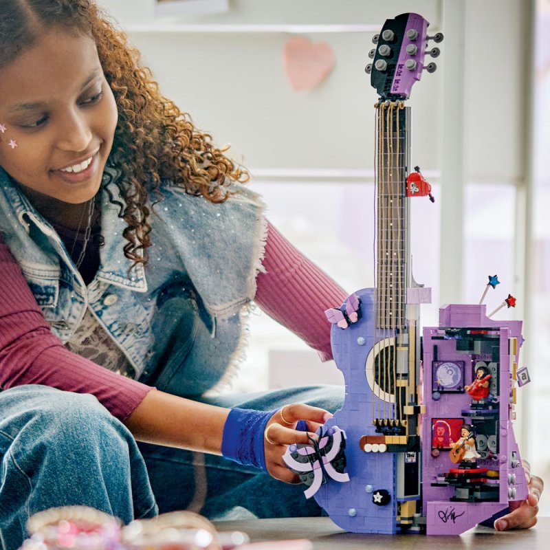 LEGO® Editions 43031 Dvojitá kytara Olivie Rodrigo