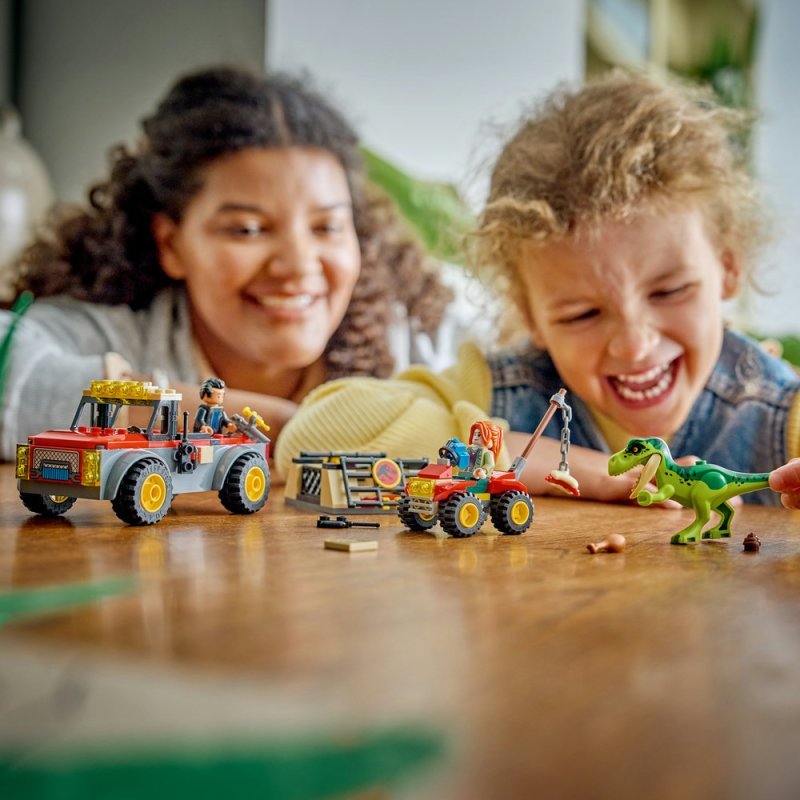 LEGO® Jurassic World 77978 Náklaďák na přepravu malého T-rexe