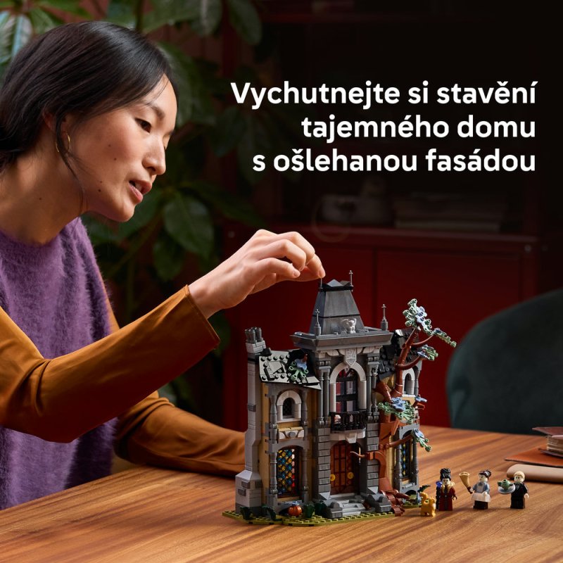 LEGO® Icons 11383 Sídlo starostky